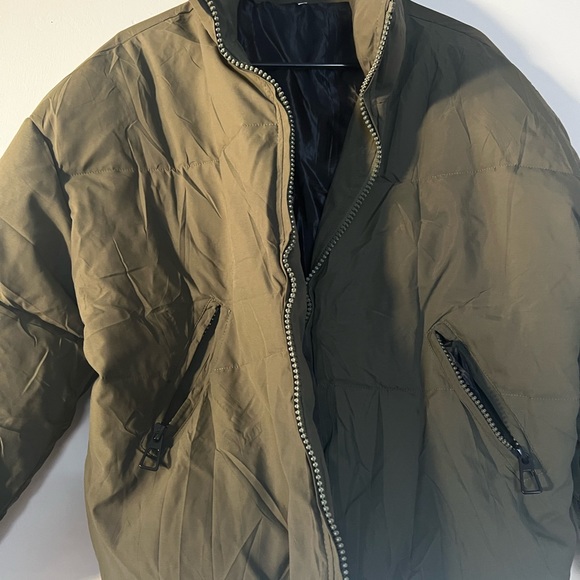 Olive green puffer jacket - Picture 2 of 4